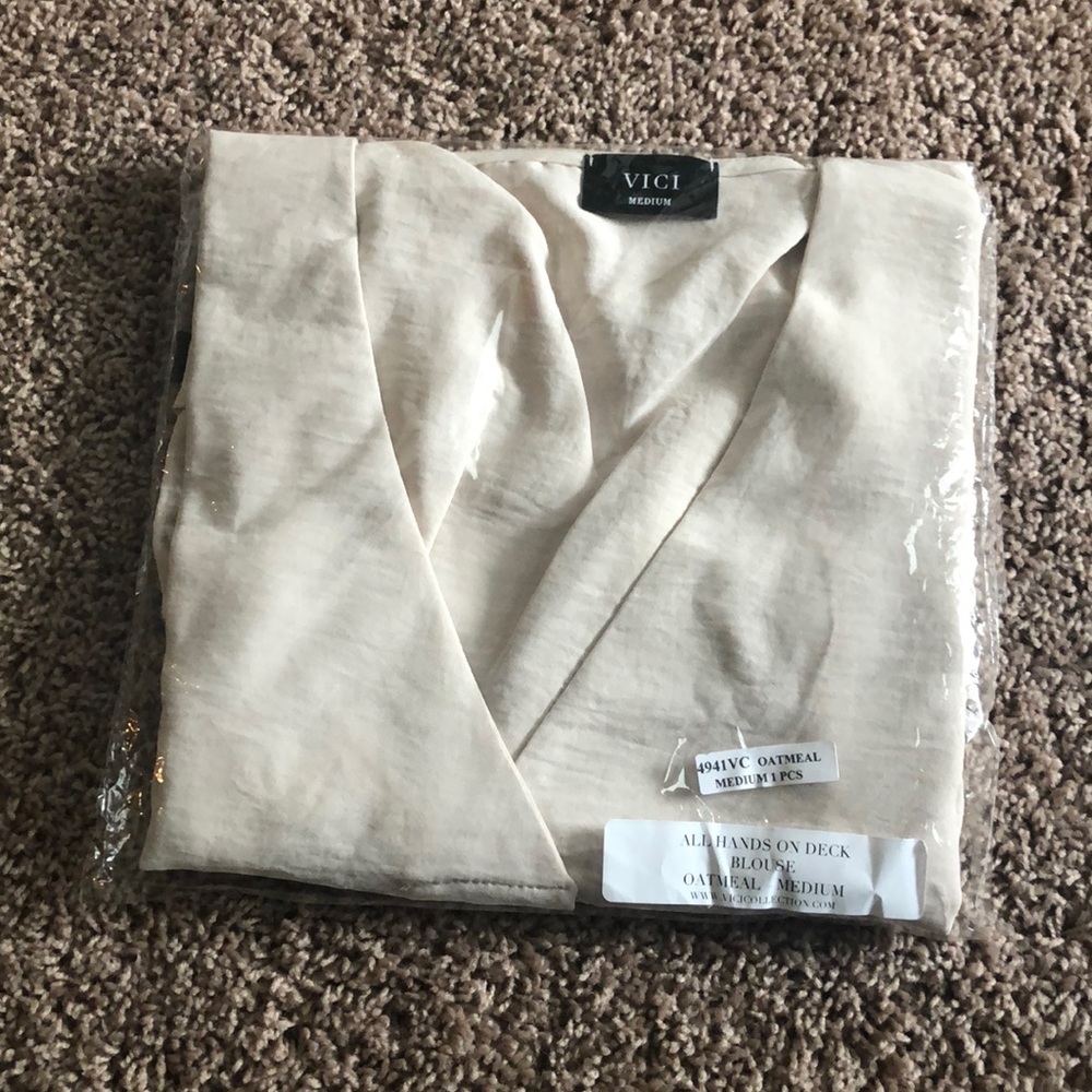 NWT Vici All Hands on Deck blouse oatmeal - Picture 8 of 8